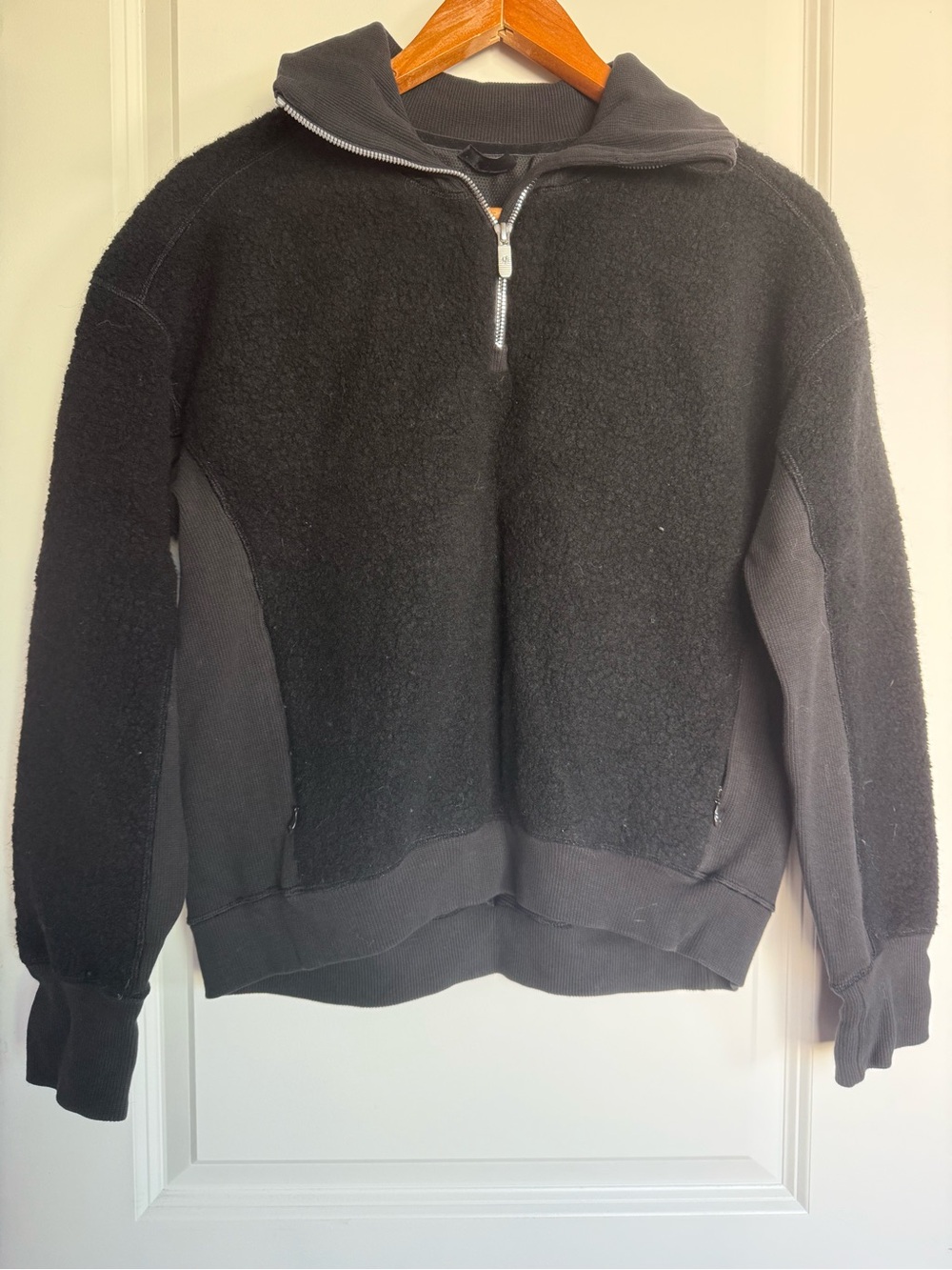 Lululemon Textured Fleece Half Zip Pullover Clean Girl Athleisure Black - 6